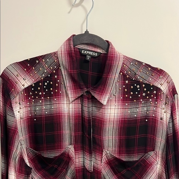 Express women’s Plaid Shirt - maroon and gray/white - Picture 4 of 10